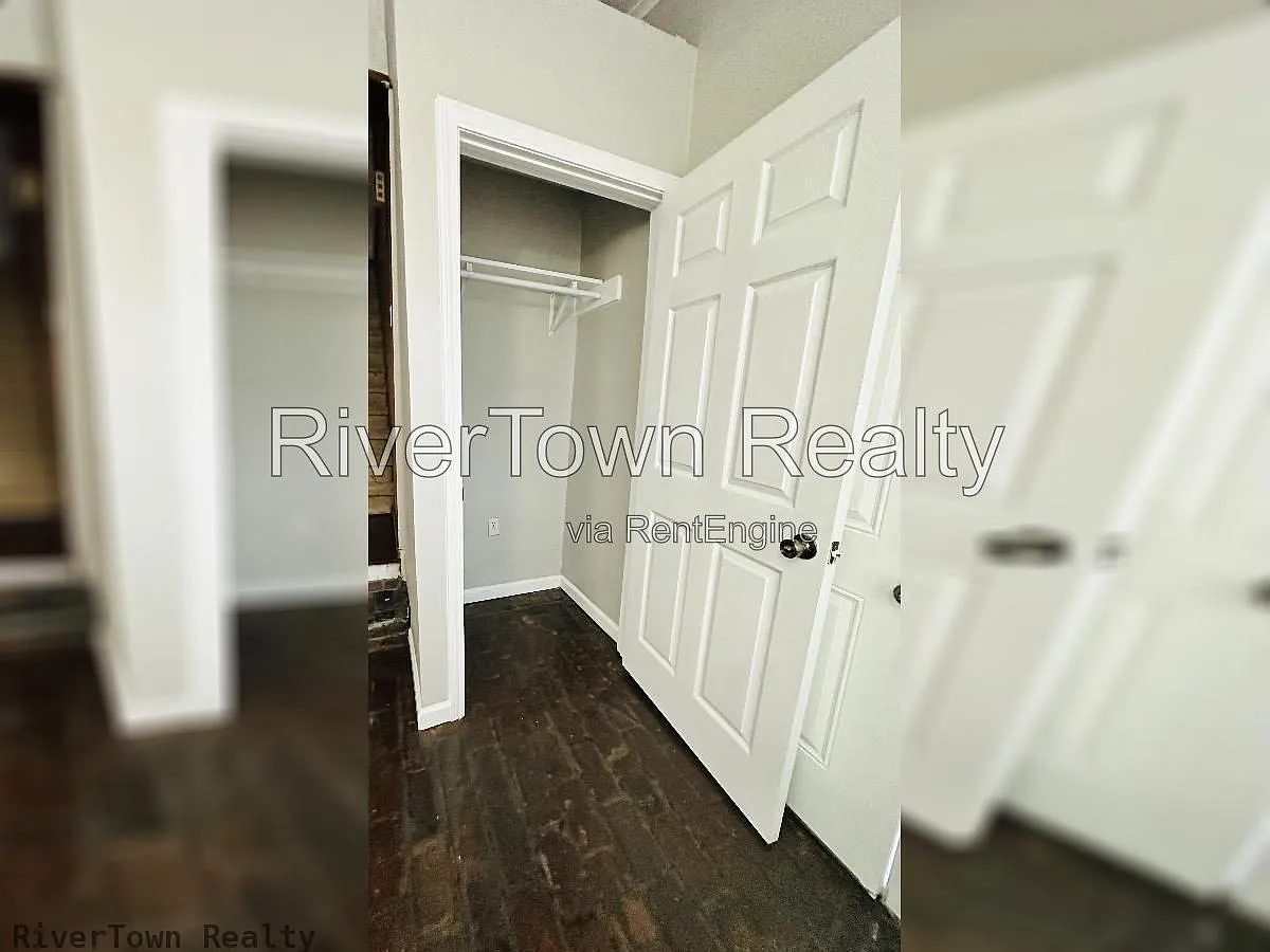 4 bed, 2.0 bath, 2479 sqft, $1,995 — Photo 4