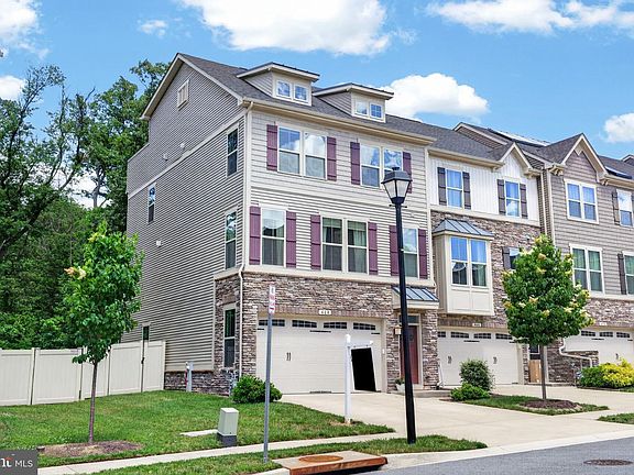 2nd image of 468 Marianna Dr