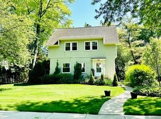 314 Oxford Rd, Kenilworth, IL 60043