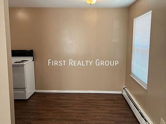 5th image of 342 Lookout Ave APT 1