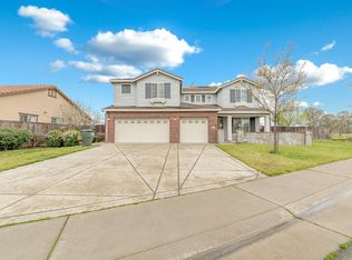 8188 Medeiros Way, Sacramento, CA