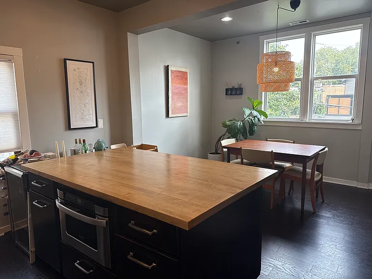 Large eat-in kitchen