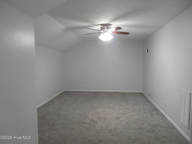 420 Northrop Pl — Photo 8