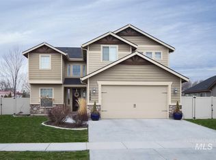 1424 E Tuttle Ct, Meridian, ID 83646