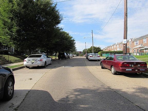 4th image of 7308 Malvern Ave