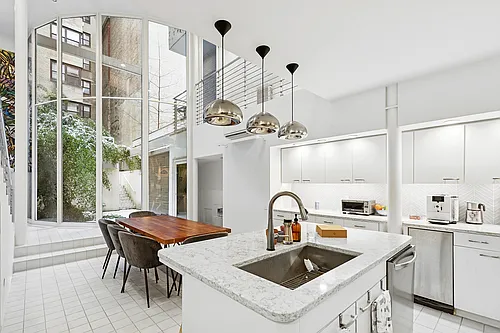 22 E 81st St #1 Photo 1