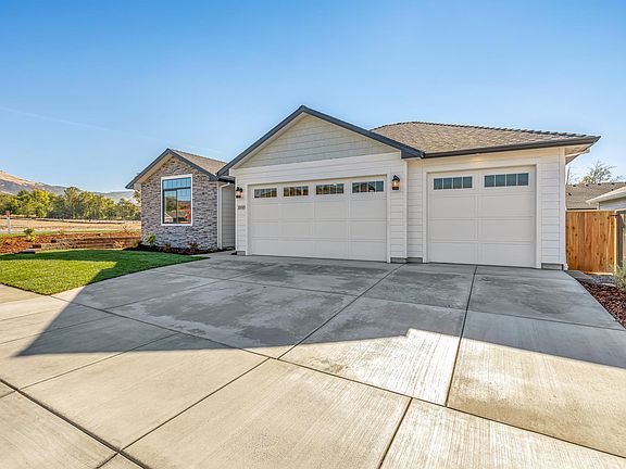 2nd image of 3888 Wyoming Ln