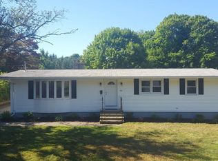 35 Highland Ct, Tiverton, RI 02878