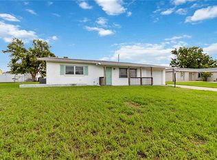 417 Glen Oak Rd, Venice, FL 34293