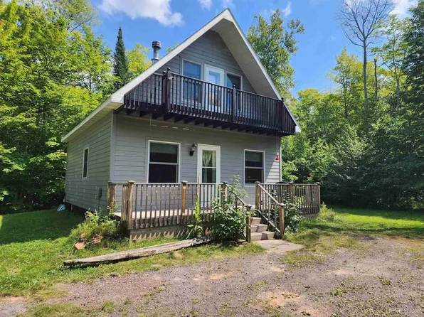 18418 Lakeshore Dr, Ontonagon, MI 49953