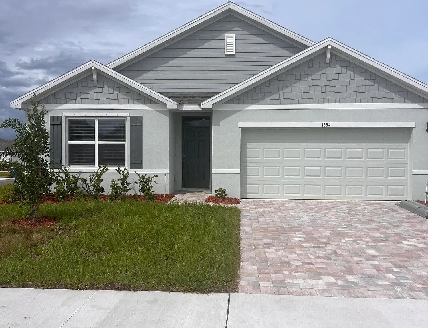 4 bed, 2.0 bath, 1830 sqft, $2,395 — Photo 1