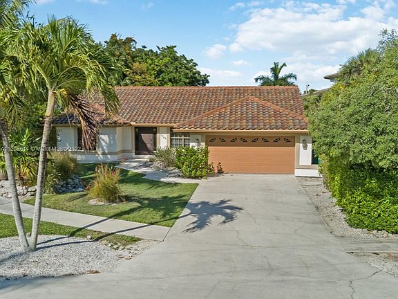 4th image of 1741 Dogwood Dr