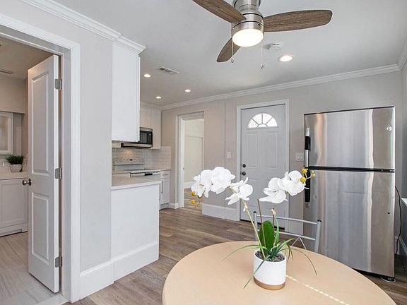 2nd image of 2404 W Fig St APT B