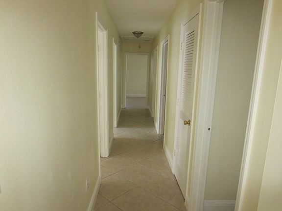 4th image of 3306 E 38th Ave