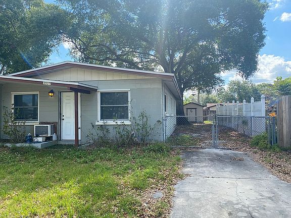 2nd image of 3927 Longhorn Dr