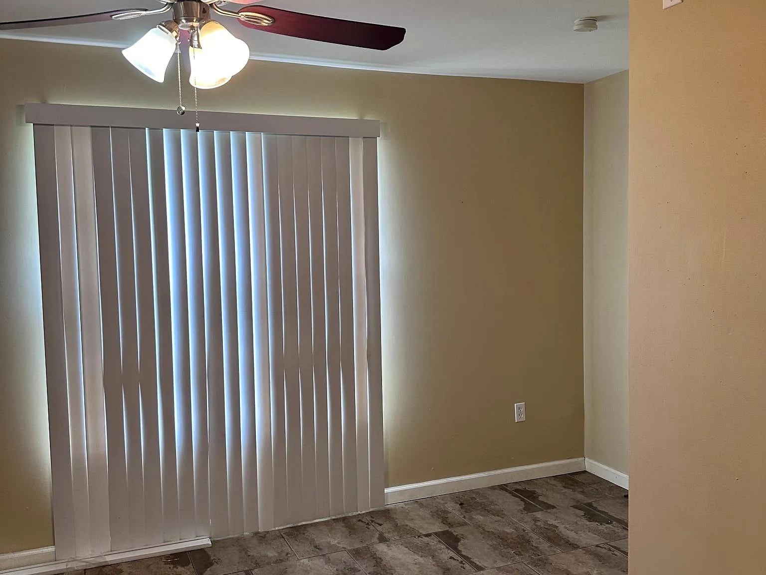 6901 Boston Dr — Photo 3
