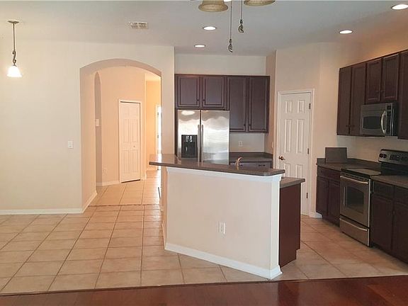 5th image of 12651 Chenwood Ave