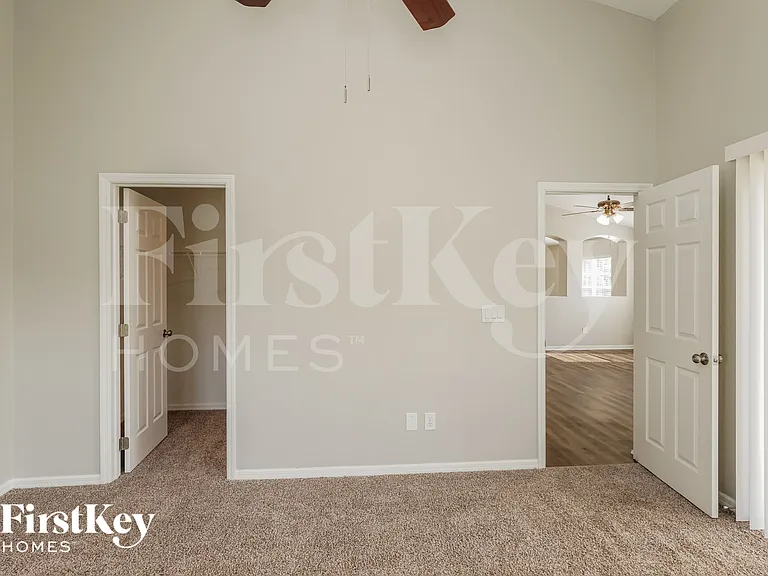 2424 Deer Creek Blvd — Photo 6