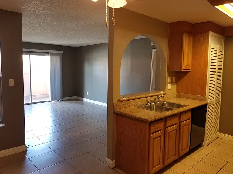 1515 E Reno Ave #A103 — Photo 10