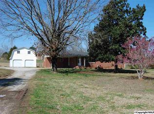 3495 Hawk Pride Mountain Rd, Tuscumbia, AL 35674