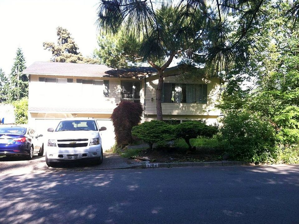 2nd image of 3204 170th Ave NE