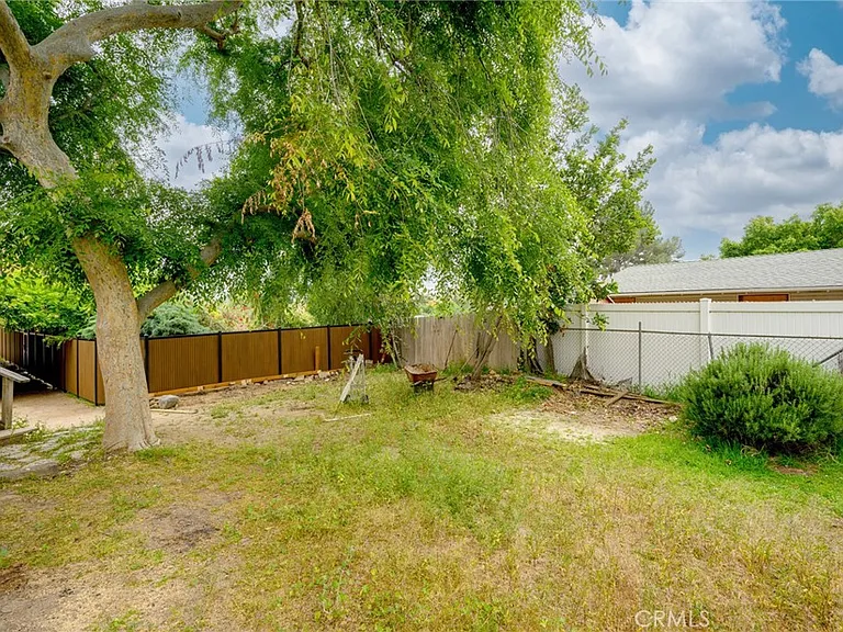 10377 McBroom St #B — Photo 11