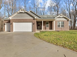 2054 S Andover Ct, Martinsville, IN 46151