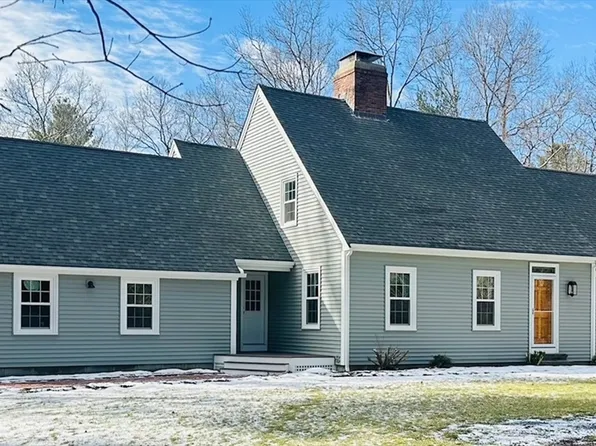 10 Briggs Ln, Rehoboth, MA 02769