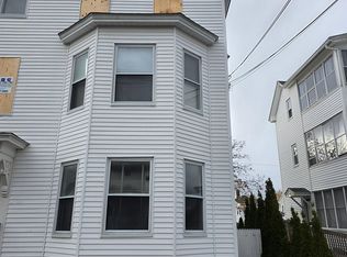 132 Alsace St, Manchester, NH 03102