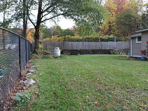 Side yard 