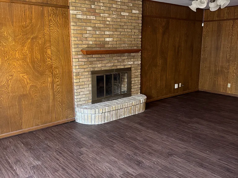 1806 Crescent Dr — Photo 14