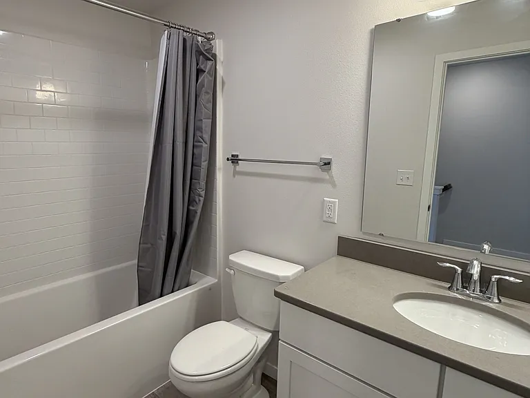 2237 Saint Andrews Dr — Photo 16