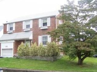 5601 Houghton St, Philadelphia, PA 19128