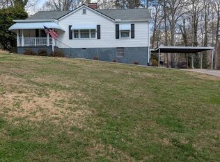 237 N Laurel Dr, Clarkesville, GA 30523