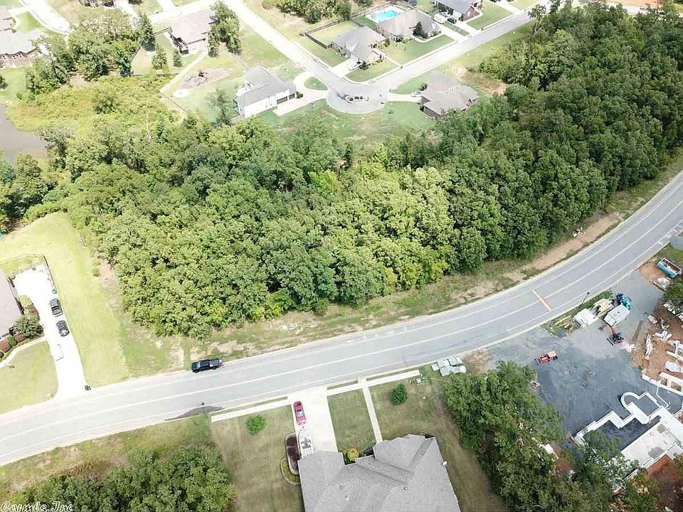 2nd image of 14 Greystone Blvd