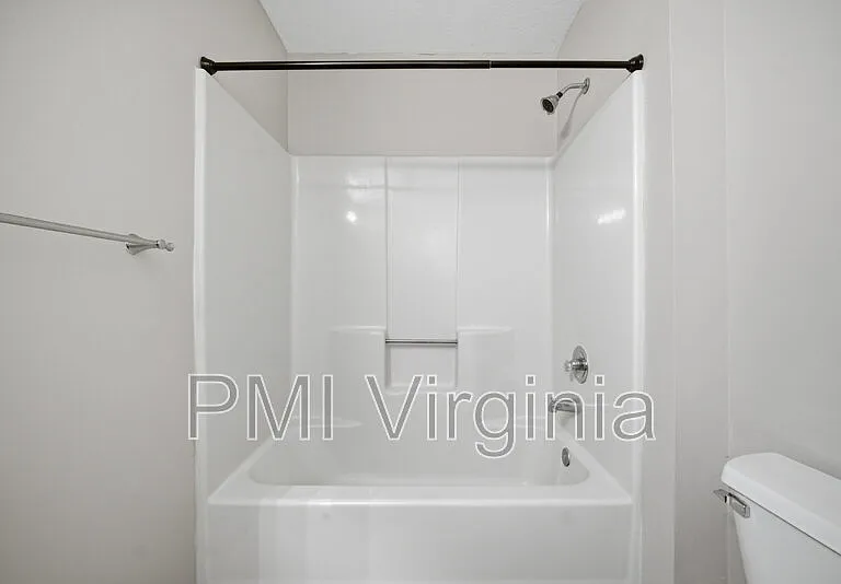 5140 Glenwood Way — Photo 22