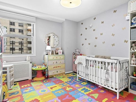 5th image of 100 W 94th St APT 4G