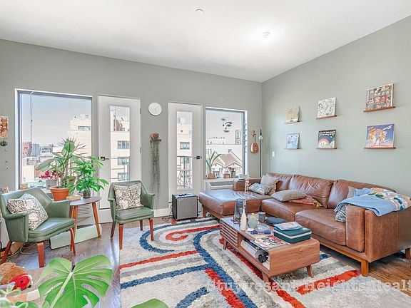 5th image of 319 Eldert St #Penthouse A