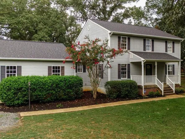 136 Wyndham Dr, Ruckersville, VA 22968