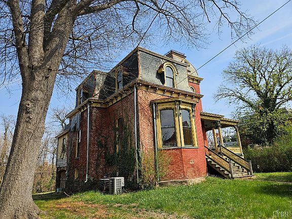 18th image of 1020 Harrison St