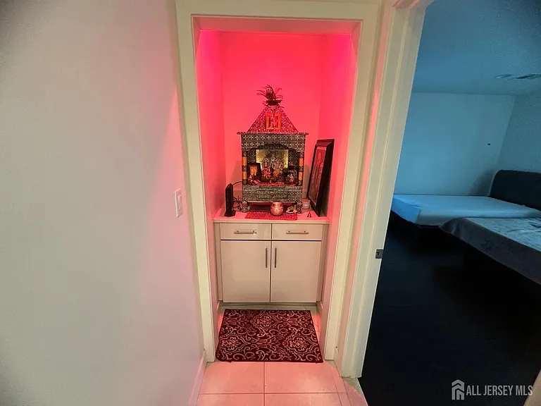 9 Holly Rd — Photo 13