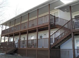 69 Ash St #G, Leavenworth, KS 66048