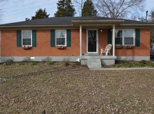 211 California Ave, Mount Washington, KY 40047