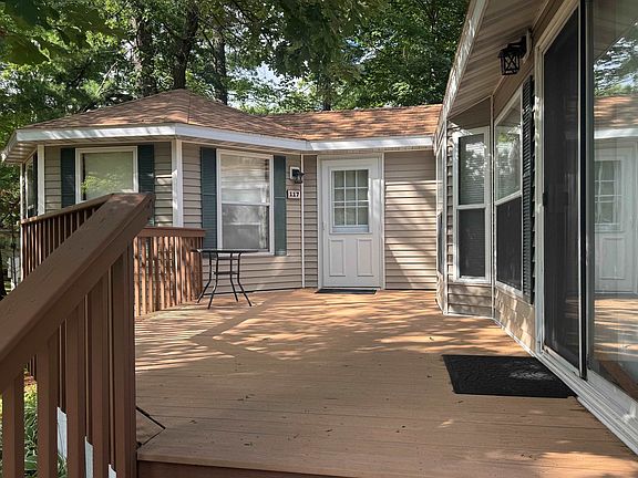 2nd image of 117 Wood Haven Dr #34
