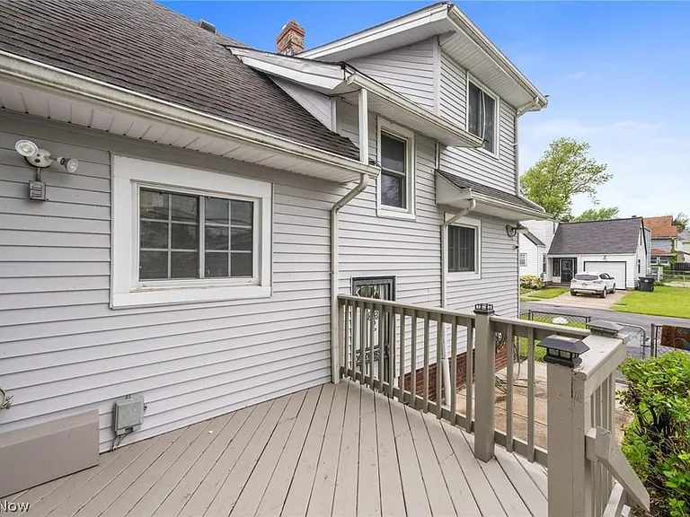 11715 Rutland Ave — Photo 26