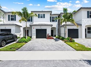 11853 NW 47th Mnr, Coral Springs, FL 33076