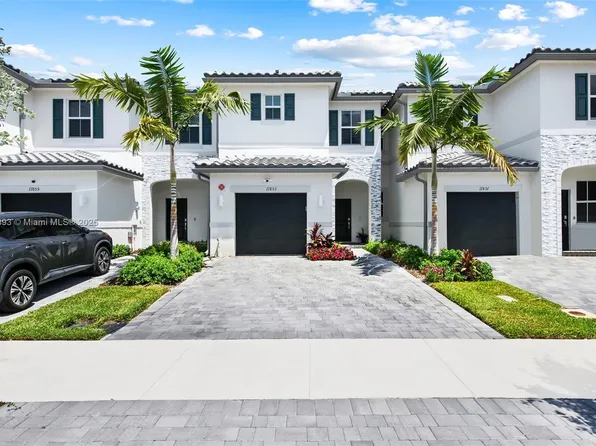 11853 NW 47th Mnr, Coral Springs, FL 33076