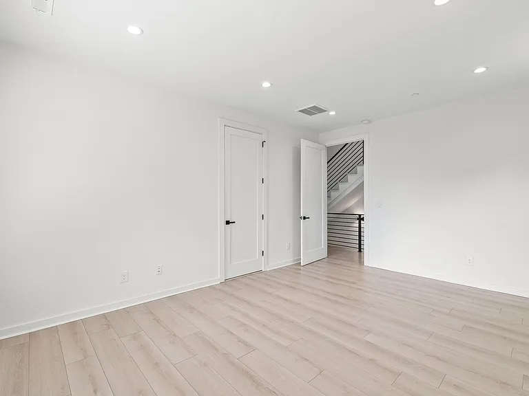 1408 Anderson St #C — Photo 26