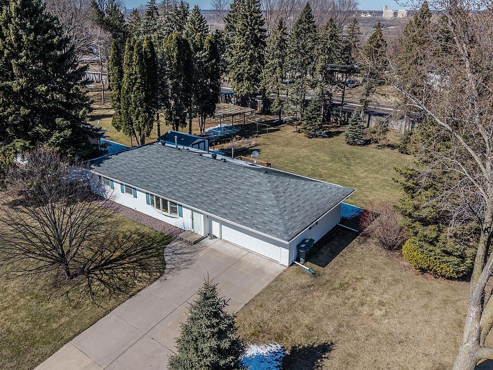 1st image of 2700 Sunset Ln