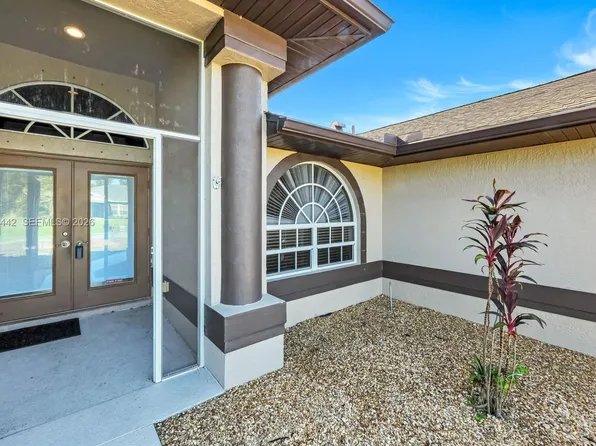 1121 NW 27th Ave, Cape Coral, FL 33993